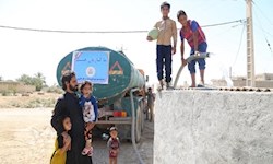 توزیع آب شرب در بخش مرکزی و منصوره شادگان توسط شرکت نفت و گاز کارون