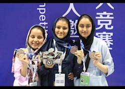 نجات نیمی از تیم رباتیک دختران افغانستان از دست طالبان