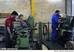 تلاش صنایع برای بقا؛ جنگیدن تا آخرین پیچ ... تلاش صنایع برای بقا؛ جنگیدن تا آخرین پیچ ...