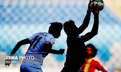 فوتبال خوزستان تکه پاره شده و به قهقهرا رفته است