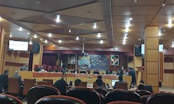 اعضای شورای شهر اهواز مانع از کاهش خدمت‌رسانی به مردم شوند