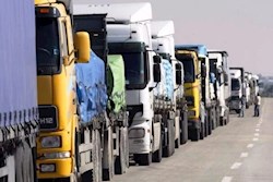 تلاش برای رفع مشکلات کامیونداران و رانندگان حمل و نقل در بندر امام