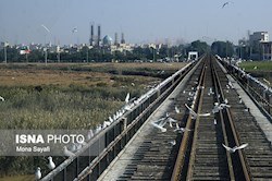 استاندار خوزستان مسیر راه‌آهن شمال جنوب تا ساعتی دیگر بازگشایی می‌شود