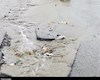 معلمی که با دست آویزان به بیمارستان رسید..