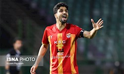 صعود فولاد با هت‌تریک کاپیتان انصاری/ حذف ذوب آهن به دست چادرملو