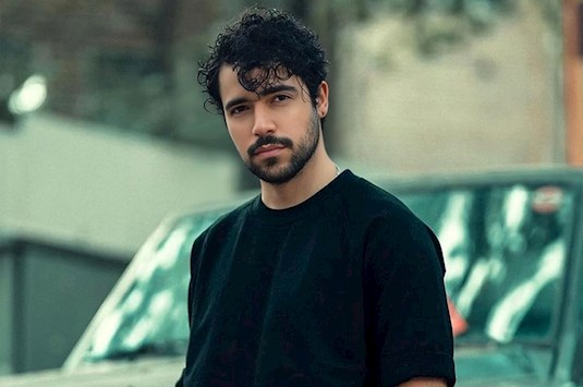 شروین حاجی‌پور ؛ بهای هنر در جامعهٔ پر از انتظارهای غیرواقعی