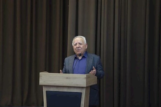 پروفسور شهنی کرمزاده : دانشجویان ما، از فناوری هوش مصنوعی عقب افتادند !