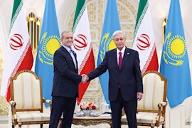 پزشکیان: نقشه راه روابط تجاری تهران - آستانه برای ارتقای سطح تجارت آماده اجراست