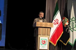 محسن رضایی: چرا عده‌ای نواهای تفرقه‌انگیز سر می‌دهند؟