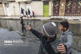 ورود آب به منازل در برخی مناطق اهواز/ تلاش برای جبران خسارت واردشده به شهروندان