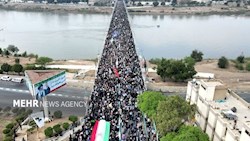 موج جمعیت بی‌نظیر در اهواز؛ راهپیمایی قدس با شکوهی کم‌سابقه برگزار شد