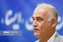 بختیاری‌زاده: فوتبال ایران مضحکه عالم است/ چرا فولاد مقابل تصمیم فدراسیون سکوت کرده است؟