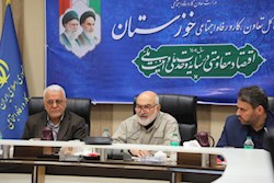 تأکید استاندار خوزستان بر ممنوعیت تعدیل نیرو در شرایط حساس کنونی و حفظ ثبات شغلی کارگران
