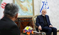 قالیباف: حضور آمریکا در منطقه زمینه ناامنی را فراهم می‌کند