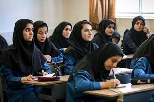 دانش‌آموزان جنوب کشور؛ قربانیان خاموش یک جابه‌جایی ناعادلانه در تقویم آموزشی
